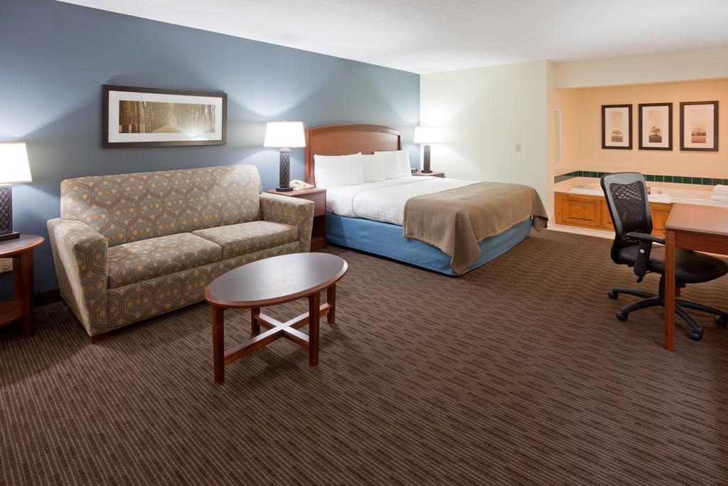 Americinn By Wyndham Princeton Mn Room photo